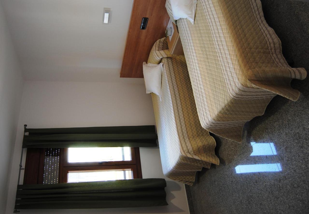 Hotel Albanta La Lantejuela 외부 사진